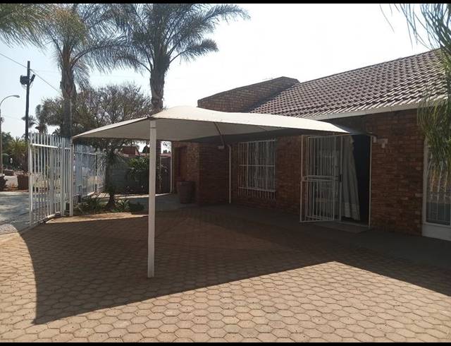 3 BEDROOM HOUSE FOR SALE IN RANDPOORT